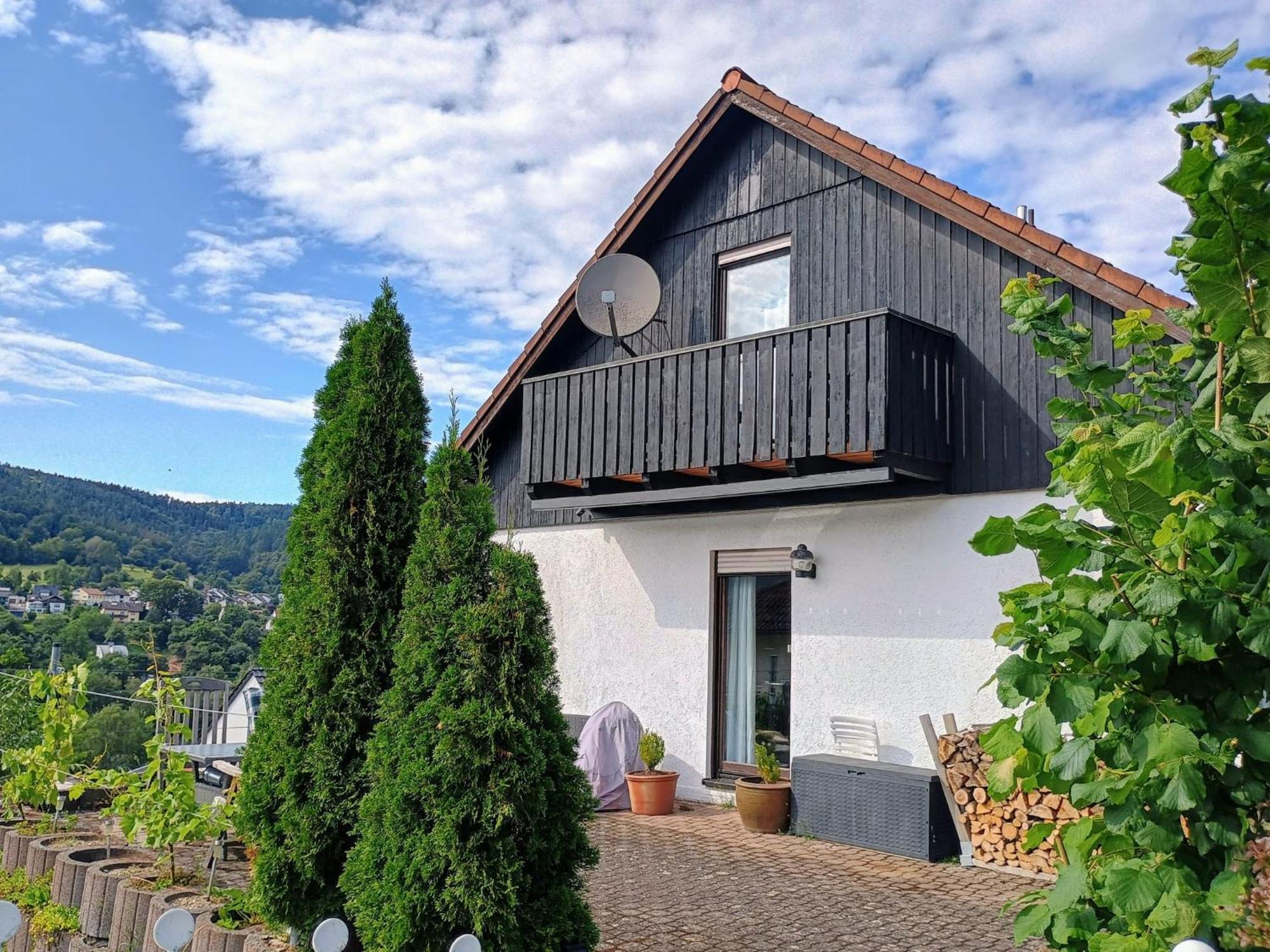 Sleep&Chill - Ruhige Uebernachtung Mit Main-Blick Apartment Neustadt am Main Exterior photo